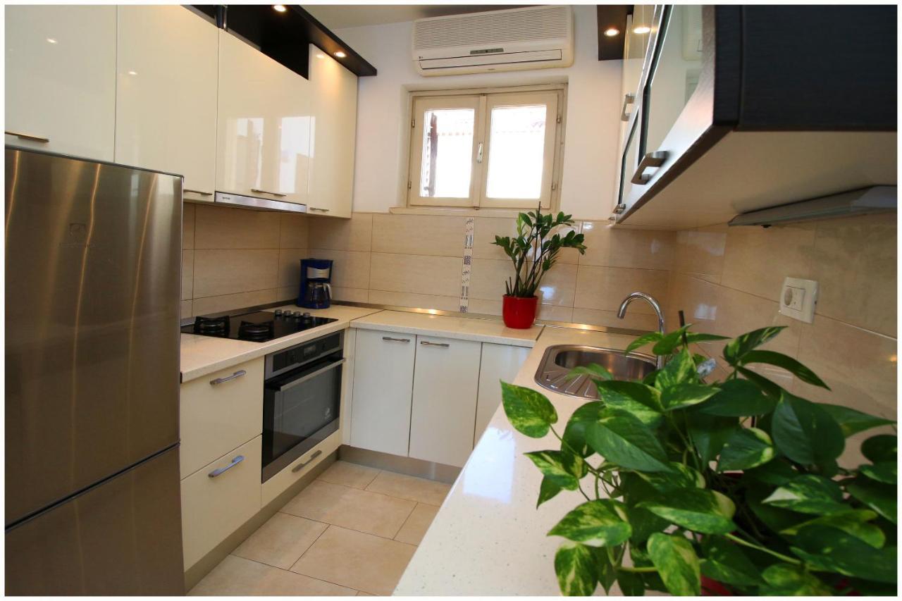 Apartment Slavko Primošten Buitenkant foto