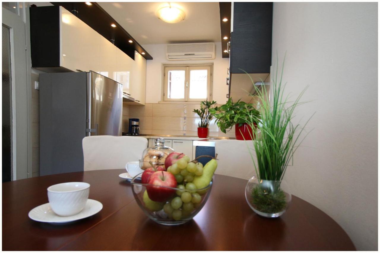 Apartment Slavko Primošten Buitenkant foto
